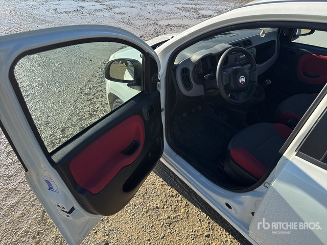 2013 Fiat Panda - Vieglā automašīna: foto 5 2013 Fiat Panda - Vieglā automašīna: foto 5