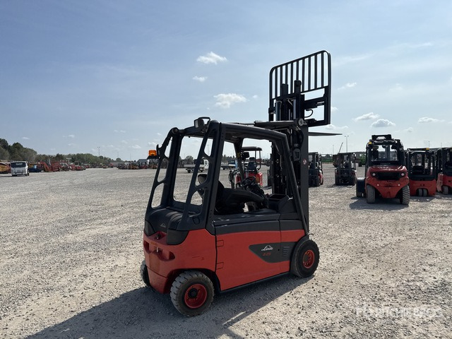 2013 Linde E25L-01 2500 kg Electric Forklift - Elektroiekrāvējs: foto 4 2013 Linde E25L-01 2500 kg Electric Forklift - Elektroiekrāvējs: foto 4