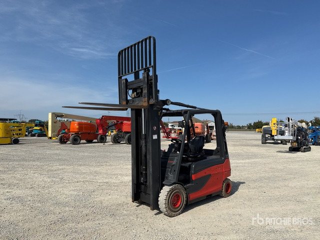 2014 Linde E30L-01 3000 kg Electric Forklift - Elektroiekrāvējs: foto 1 2014 Linde E30L-01 3000 kg Electric Forklift - Elektroiekrāvējs: foto 1