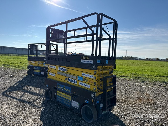 2015 Airo X12EN Electric Scissor Lift - Šķērveida pacēlājs: foto 4 2015 Airo X12EN Electric Scissor Lift - Šķērveida pacēlājs: foto 4