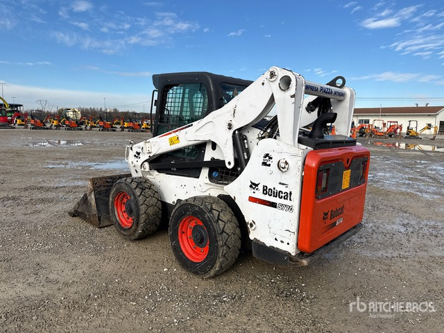 2015 Bobcat S770 - Kompaktiekrāvējs: foto 2 2015 Bobcat S770 - Kompaktiekrāvējs: foto 2