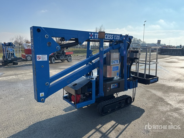 2015 CTE Traccess 135 Crawler Articulating Boom Lift - Izlices pacēlājs: foto 3 2015 CTE Traccess 135 Crawler Articulating Boom Lift - Izlices pacēlājs: foto 3