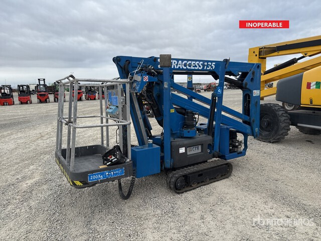 2015 CTE Traccess 135 Crawler (Inoperable) Articulating Boom Lift - Izlices pacēlājs: foto 1 2015 CTE Traccess 135 Crawler (Inoperable) Articulating Boom Lift - Izlices pacēlājs: foto 1