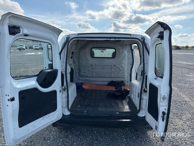 2015 Fiat Fiorino Autocarro furgonato - Mazs furgons: foto 5 2015 Fiat Fiorino Autocarro furgonato - Mazs furgons: foto 5