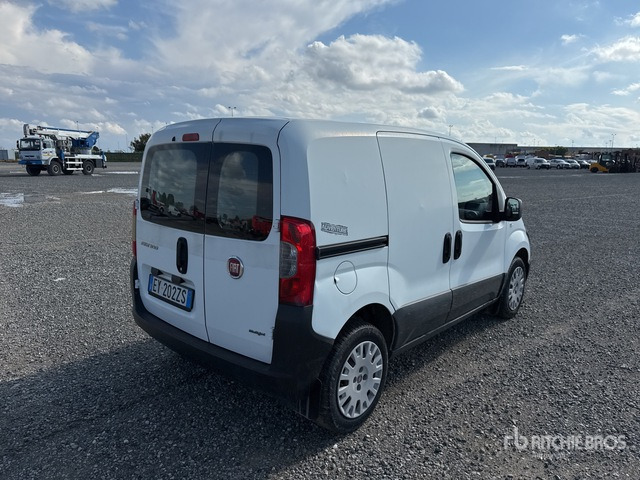 2015 Fiat Fiorino Autocarro furgonato - Mazs furgons: foto 4 2015 Fiat Fiorino Autocarro furgonato - Mazs furgons: foto 4