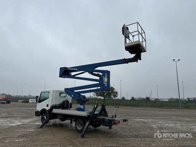 2015 Nissan Cabstar 35.12 2015 Socage DA 320 20 m on Bucket Truck - Autopacēlājs: foto 3 2015 Nissan Cabstar 35.12 2015 Socage DA 320 20 m on Bucket Truck - Autopacēlājs: foto 3
