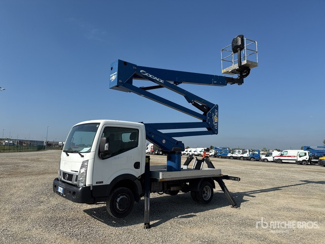 2015 Nissan Cabstar Cabstar 35.12 2015 Socage DA 324 24 m on Bucket Truck - Autopacēlājs: foto 1 2015 Nissan Cabstar Cabstar 35.12 2015 Socage DA 324 24 m on Bucket Truck - Autopacēlājs: foto 1