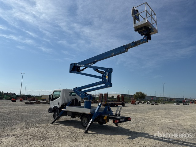 2016 Nissan Cabstar 35.12 2016 Socage DA324 EU5B 24 m on Bucket Truck - Autopacēlājs: foto 3 2016 Nissan Cabstar 35.12 2016 Socage DA324 EU5B 24 m on Bucket Truck - Autopacēlājs: foto 3