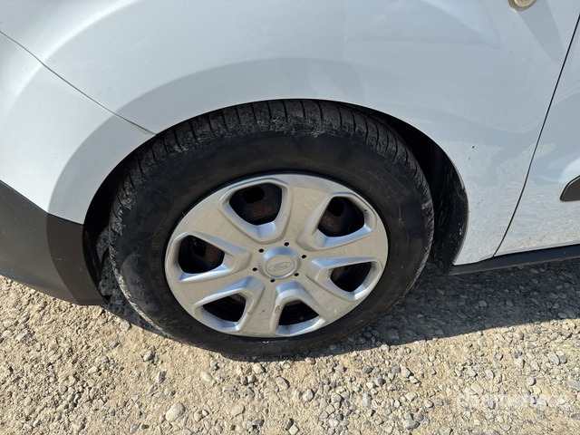 2018 Ford Transit Courier Autocarro furgonato - Mazs furgons: foto 5 2018 Ford Transit Courier Autocarro furgonato - Mazs furgons: foto 5