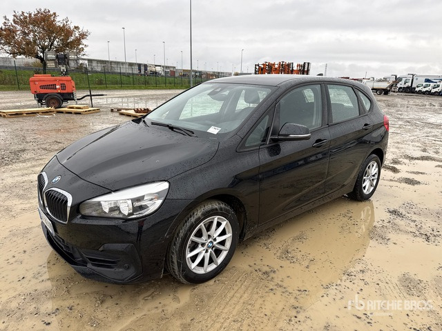 2020 BMW Serie 216D BUSINESS AUTO Automobile - Vieglā automašīna: foto 1 2020 BMW Serie 216D BUSINESS AUTO Automobile - Vieglā automašīna: foto 1