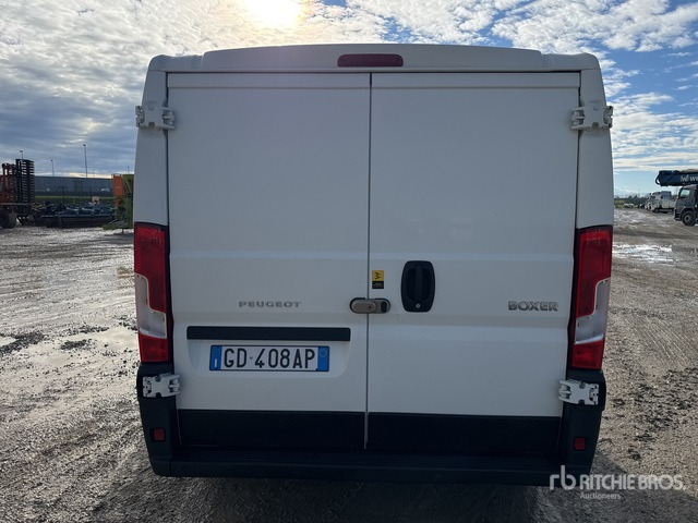 2020 Peugeot Boxer L1H1 2.2 BLUEHDI 140CV SeS Van Truck - Kravas automašīna ar slēgto virsbūvi: foto 4 2020 Peugeot Boxer L1H1 2.2 BLUEHDI 140CV SeS Van Truck - Kravas automašīna ar slēgto virsbūvi: foto 4