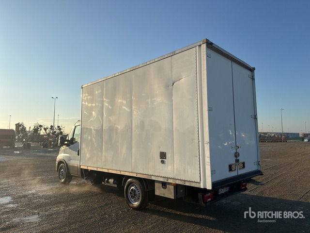 2021 Iveco Daily CABINATO 35S14N BLUE POWER 3750 ... Van Truck - Kravas automašīna ar slēgto virsbūvi: foto 2 2021 Iveco Daily CABINATO 35S14N BLUE POWER 3750 ... Van Truck - Kravas automašīna ar slēgto virsbūvi: foto 2