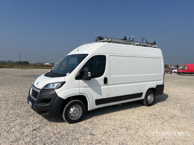 2021 Peugeot Boxer 333 L2H2 2.2 BLUEHDI 140CV S&S Van Truck - Mazs furgons: foto 3 2021 Peugeot Boxer 333 L2H2 2.2 BLUEHDI 140CV S&S Van Truck - Mazs furgons: foto 3