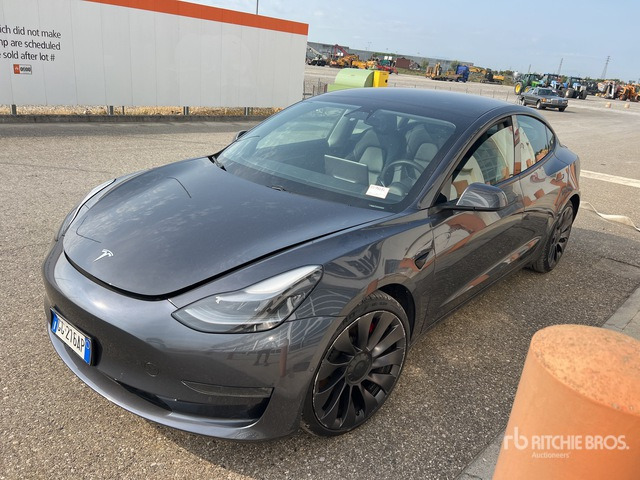 2021 Tesla Model 3 3 PERFORMANCE DUAL MOTOR 4WD Automobile - Vieglā automašīna: foto 2 2021 Tesla Model 3 3 PERFORMANCE DUAL MOTOR 4WD Automobile - Vieglā automašīna: foto 2