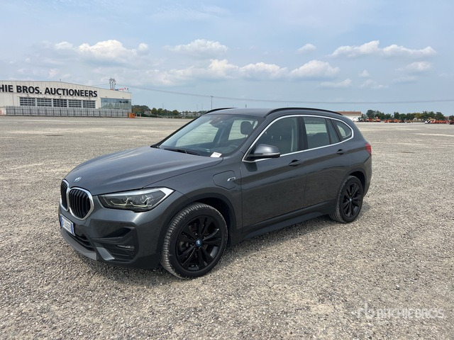 2022 BMW X1 Hybrid xDrive 25e Automobile - Vieglā automašīna: foto 2 2022 BMW X1 Hybrid xDrive 25e Automobile - Vieglā automašīna: foto 2
