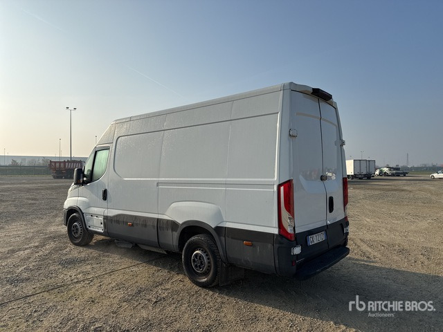2022 Iveco Daily 35 CNG 35S14NV 3520L H2 BLUE P Van Truck - Kravas automašīna ar slēgto virsbūvi: foto 2 2022 Iveco Daily 35 CNG 35S14NV 3520L H2 BLUE P Van Truck - Kravas automašīna ar slēgto virsbūvi: foto 2