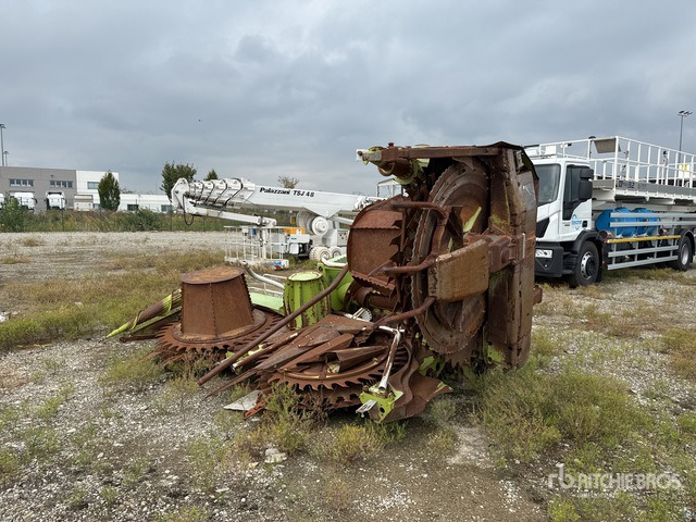 Claas RU 450 Testata per trincia - Lopbarības kombaina papildaprīkojums: foto 1 Claas RU 450 Testata per trincia - Lopbarības kombaina papildaprīkojums: foto 1
