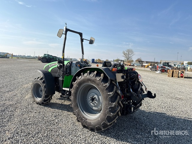 Deutz-Fahr 5115 DF LS 4WD Tractor - Traktors: foto 4 Deutz-Fahr 5115 DF LS 4WD Tractor - Traktors: foto 4
