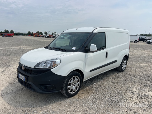 Fiat Doblo Cargo Van Truck - Kravas mikroautobuss: foto 2 Fiat Doblo Cargo Van Truck - Kravas mikroautobuss: foto 2