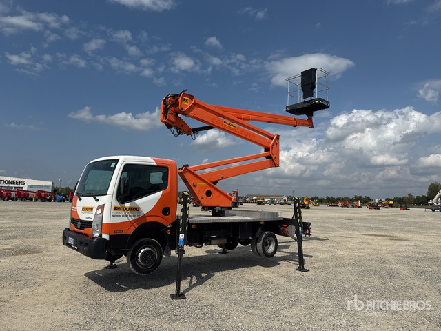 Nissan Cabstar 35.12 Piattaforma autocarrata - Autopacēlājs: foto 1 Nissan Cabstar 35.12 Piattaforma autocarrata - Autopacēlājs: foto 1