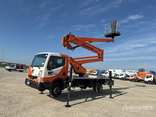Nissan Cabstar 35.12 Piattaforma autocarrata - Autopacēlājs: foto 2 Nissan Cabstar 35.12 Piattaforma autocarrata - Autopacēlājs: foto 2