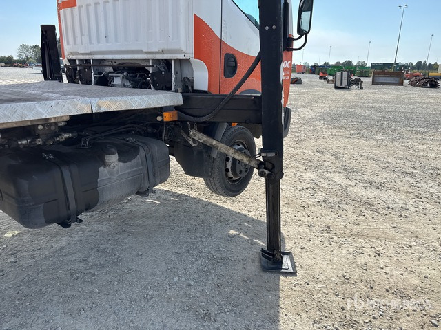 Nissan Cabstar Piattaforma autocarrata - Autopacēlājs: foto 5 Nissan Cabstar Piattaforma autocarrata - Autopacēlājs: foto 5