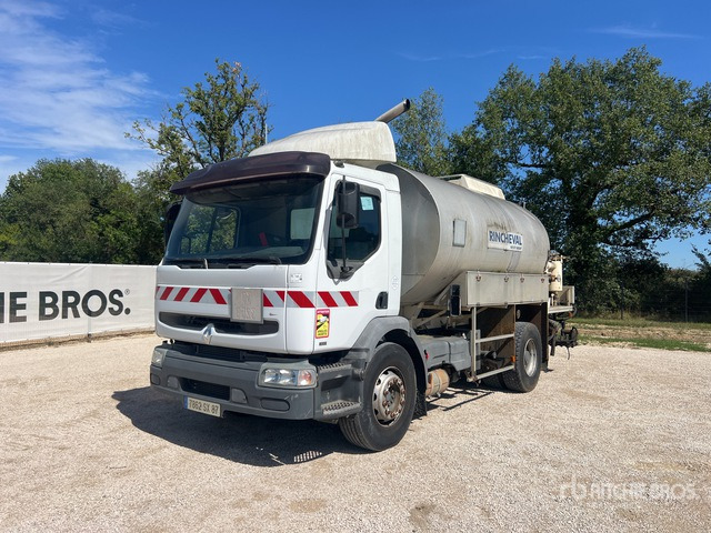 2000 Renault Premium 300 2000 Rincheval ECM 9500 L on 4x ... Asphalt Distributor Truck - Gudronators: foto 1 2000 Renault Premium 300 2000 Rincheval ECM 9500 L on 4x ... Asphalt Distributor Truck - Gudronators: foto 1