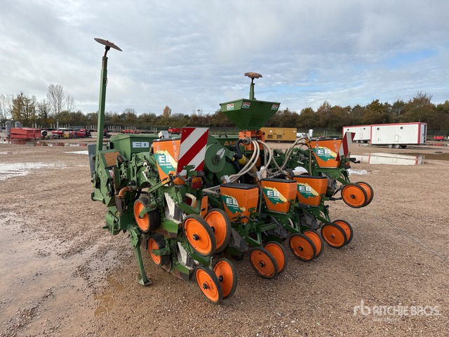 2001 Amazone ED451K Semoir Monograine 6 Rangs 6 Rows Planter - Sējmašīna: foto 3 2001 Amazone ED451K Semoir Monograine 6 Rangs 6 Rows Planter - Sējmašīna: foto 3