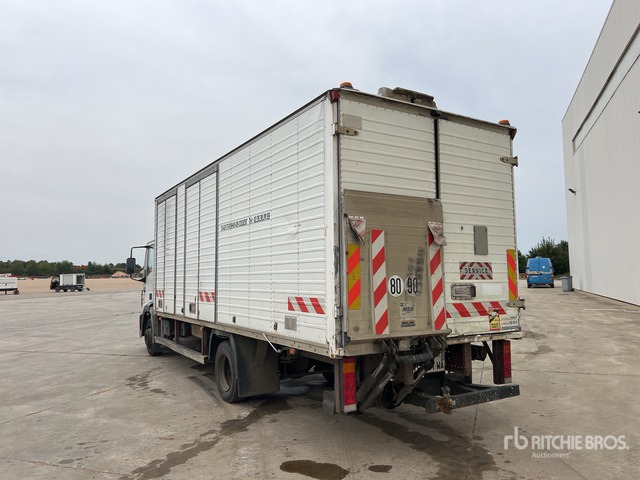 2004 Iveco Eurocargo 120E18 4x2 Camion Fourgon Van Truck - Kravas automašīna ar slēgto virsbūvi: foto 3 2004 Iveco Eurocargo 120E18 4x2 Camion Fourgon Van Truck - Kravas automašīna ar slēgto virsbūvi: foto 3