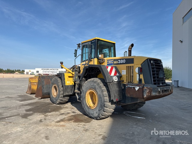 2006 Komatsu WA-380-5 Chargeuse Sur Pneus Wheel Loader - Riteņu iekrāvējs: foto 1 2006 Komatsu WA-380-5 Chargeuse Sur Pneus Wheel Loader - Riteņu iekrāvējs: foto 1