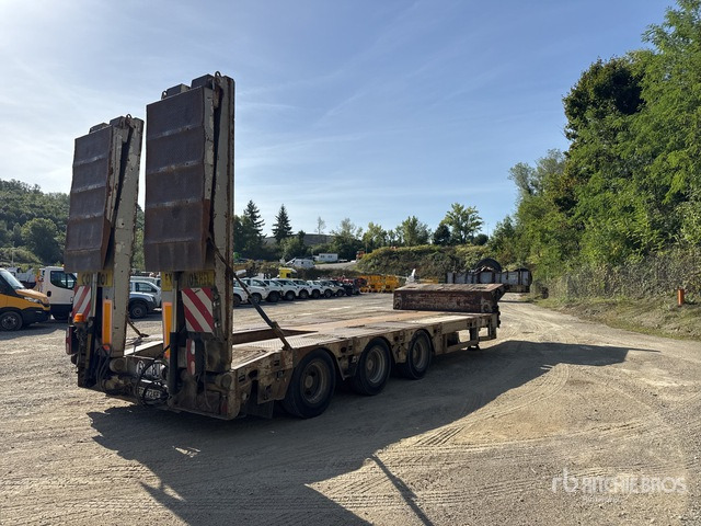 2007 Faymonville Multimax Tri/A Semi-Remorque Porte-Engin ... Lowboy Trailer - Puspiekabe zema profila platforma: foto 4 2007 Faymonville Multimax Tri/A Semi-Remorque Porte-Engin ... Lowboy Trailer - Puspiekabe zema profila platforma: foto 4