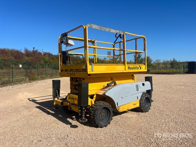 2007 Haulotte Compact 12DX 4x4 Nacelle Ciseaux Scissor Lift - Šķērveida pacēlājs: foto 1 2007 Haulotte Compact 12DX 4x4 Nacelle Ciseaux Scissor Lift - Šķērveida pacēlājs: foto 1
