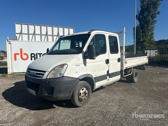 2007 Iveco 35C15 Crew Cab 4x2 Camion Benne Doubl ... S/A Dump Truck - Komercauto pašizgāzējs, Kravas-pasažieru furgons: foto 1 2007 Iveco 35C15 Crew Cab 4x2 Camion Benne Doubl ... S/A Dump Truck - Komercauto pašizgāzējs, Kravas-pasažieru furgons: foto 1