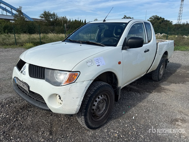2007 Mitsubishi L200 4x4 Pickup - Pikaps: foto 1 2007 Mitsubishi L200 4x4 Pickup - Pikaps: foto 1