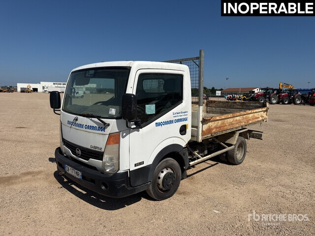 2008 Nissan Cabstar 35.13 Camion Benne (Inoperable) Dump Truck: Light Duty - Kravas automašīna pašizgāzējs: foto 1 2008 Nissan Cabstar 35.13 Camion Benne (Inoperable) Dump Truck: Light Duty - Kravas automašīna pašizgāzējs: foto 1