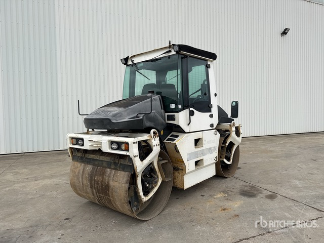 2011 Bomag BW154AP-AM Compacteur Vibrant Tandem Double Drum Roller - Ceļu veltnis: foto 1 2011 Bomag BW154AP-AM Compacteur Vibrant Tandem Double Drum Roller - Ceļu veltnis: foto 1