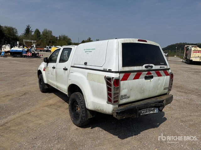 2013 Isuzu D-Max 4x4 Extended Cab (Inoperable) Pickup - Pikaps: foto 3 2013 Isuzu D-Max 4x4 Extended Cab (Inoperable) Pickup - Pikaps: foto 3