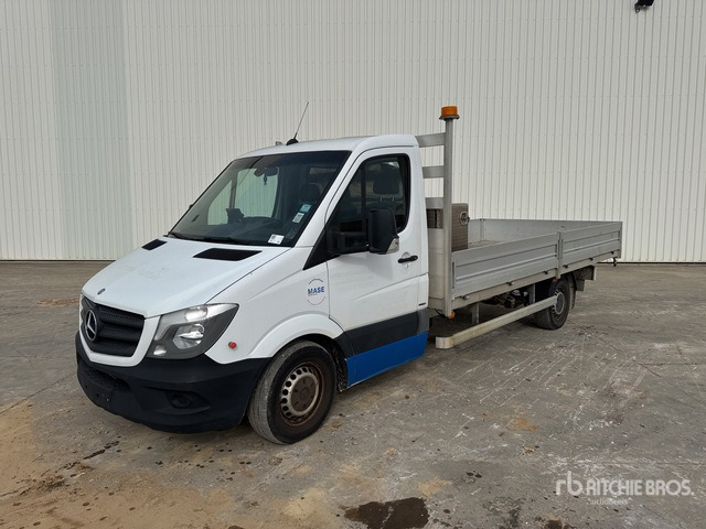 2014 Mercedes-Benz Sprinter 4x2 Camion Plateau Flatbed Truck - Automašīna ar kravas platformu: foto 2 2014 Mercedes-Benz Sprinter 4x2 Camion Plateau Flatbed Truck - Automašīna ar kravas platformu: foto 2
