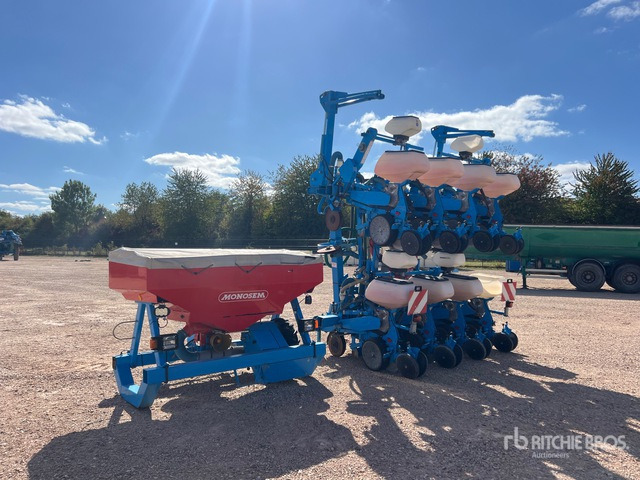 2014 Monosem NG+4 Semoir Monograine 8 Rangs 8 Row Planter - Precīzās izsējas sējmašīna: foto 4 2014 Monosem NG+4 Semoir Monograine 8 Rangs 8 Row Planter - Precīzās izsējas sējmašīna: foto 4