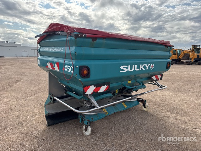 2014 Sulky X50WPB 44 m 3-Point 4000 L Epandeur A ... Fertilizer Spreader - Minerālmēslu izkliedētājs: foto 4 2014 Sulky X50WPB 44 m 3-Point 4000 L Epandeur A ... Fertilizer Spreader - Minerālmēslu izkliedētājs: foto 4