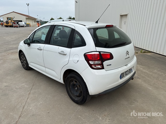 2015 Citroen C3 Vehicule Utilitaire Automobile - Vieglā automašīna: foto 3 2015 Citroen C3 Vehicule Utilitaire Automobile - Vieglā automašīna: foto 3