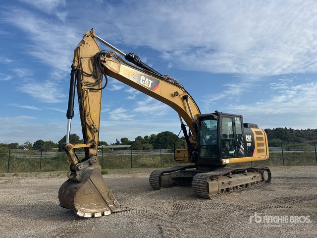 2016 Cat 320FL Pelles Sur Chenilles Tracked Excavator - Kāpurķēžu ekskavators: foto 2 2016 Cat 320FL Pelles Sur Chenilles Tracked Excavator - Kāpurķēžu ekskavators: foto 2