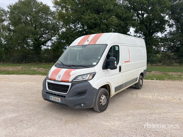 2017 Peugeot Boxer Vehicule Utilitaire Cargo Van - Kravas mikroautobuss: foto 1 2017 Peugeot Boxer Vehicule Utilitaire Cargo Van - Kravas mikroautobuss: foto 1
