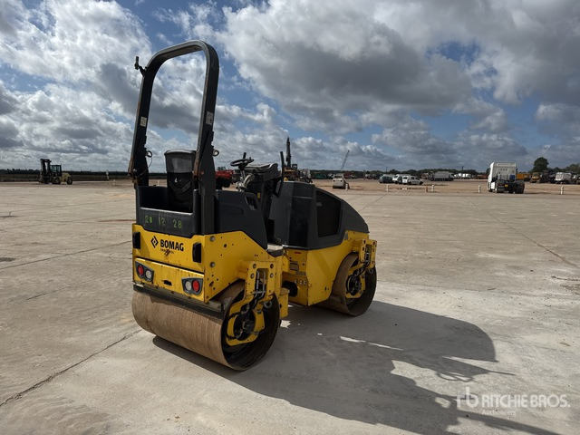 2018 Bomag BW120AD5 Compacteur Vibrant Tandem Double Drum Roller - Ceļu veltnis: foto 3 2018 Bomag BW120AD5 Compacteur Vibrant Tandem Double Drum Roller - Ceļu veltnis: foto 3