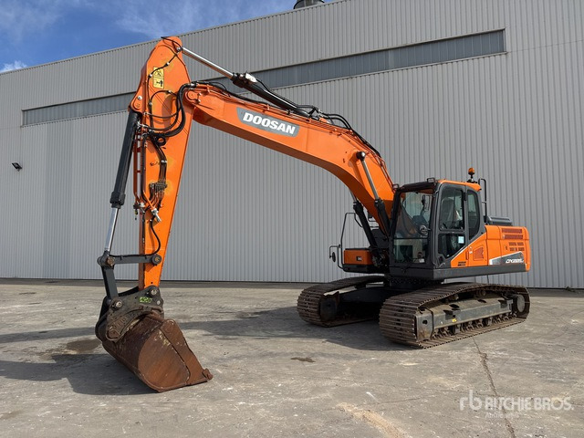 2021 Doosan DX225LC-5 Pelle Sur Chenilles Tracked Excavator - Kāpurķēžu ekskavators: foto 1 2021 Doosan DX225LC-5 Pelle Sur Chenilles Tracked Excavator - Kāpurķēžu ekskavators: foto 1