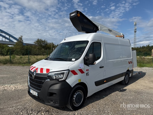 2021 Renault Master 145 DXI 2021 Versalift VTL 135 13 m on ... Bucket Truck - Autopacēlājs: foto 2 2021 Renault Master 145 DXI 2021 Versalift VTL 135 13 m on ... Bucket Truck - Autopacēlājs: foto 2