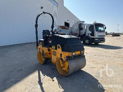 AMMANN AV23-2 Compacteur Vibrant Tandem - Ceļu veltnis: foto 4 AMMANN AV23-2 Compacteur Vibrant Tandem - Ceļu veltnis: foto 4