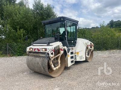 DYNAPAC CC4200 VI Compacteur Vibrant Tandem - Ceļu veltnis: foto 1 DYNAPAC CC4200 VI Compacteur Vibrant Tandem - Ceļu veltnis: foto 1