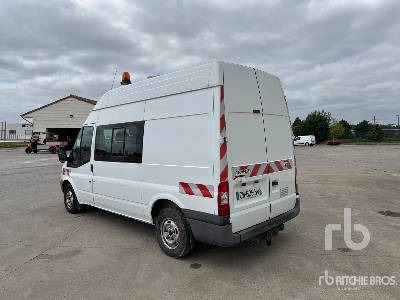 FORD TRANSIT 4x2 Camion Fourgon - Kravas automašīna ar slēgto virsbūvi: foto 2 FORD TRANSIT 4x2 Camion Fourgon - Kravas automašīna ar slēgto virsbūvi: foto 2