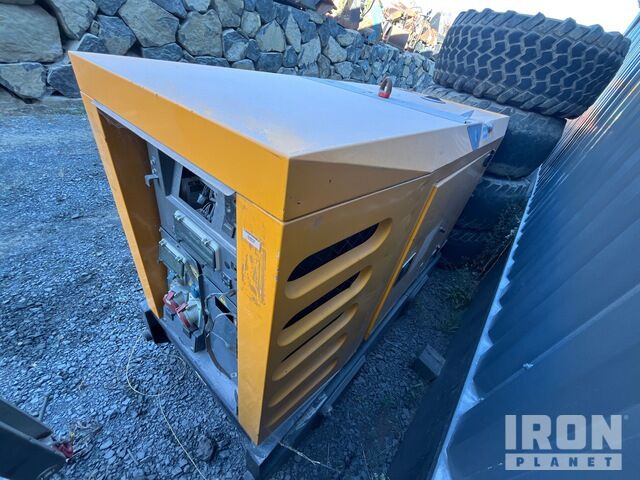 Sdmo R44 Generator Set - Elektroģenerators: foto 3 Sdmo R44 Generator Set - Elektroģenerators: foto 3